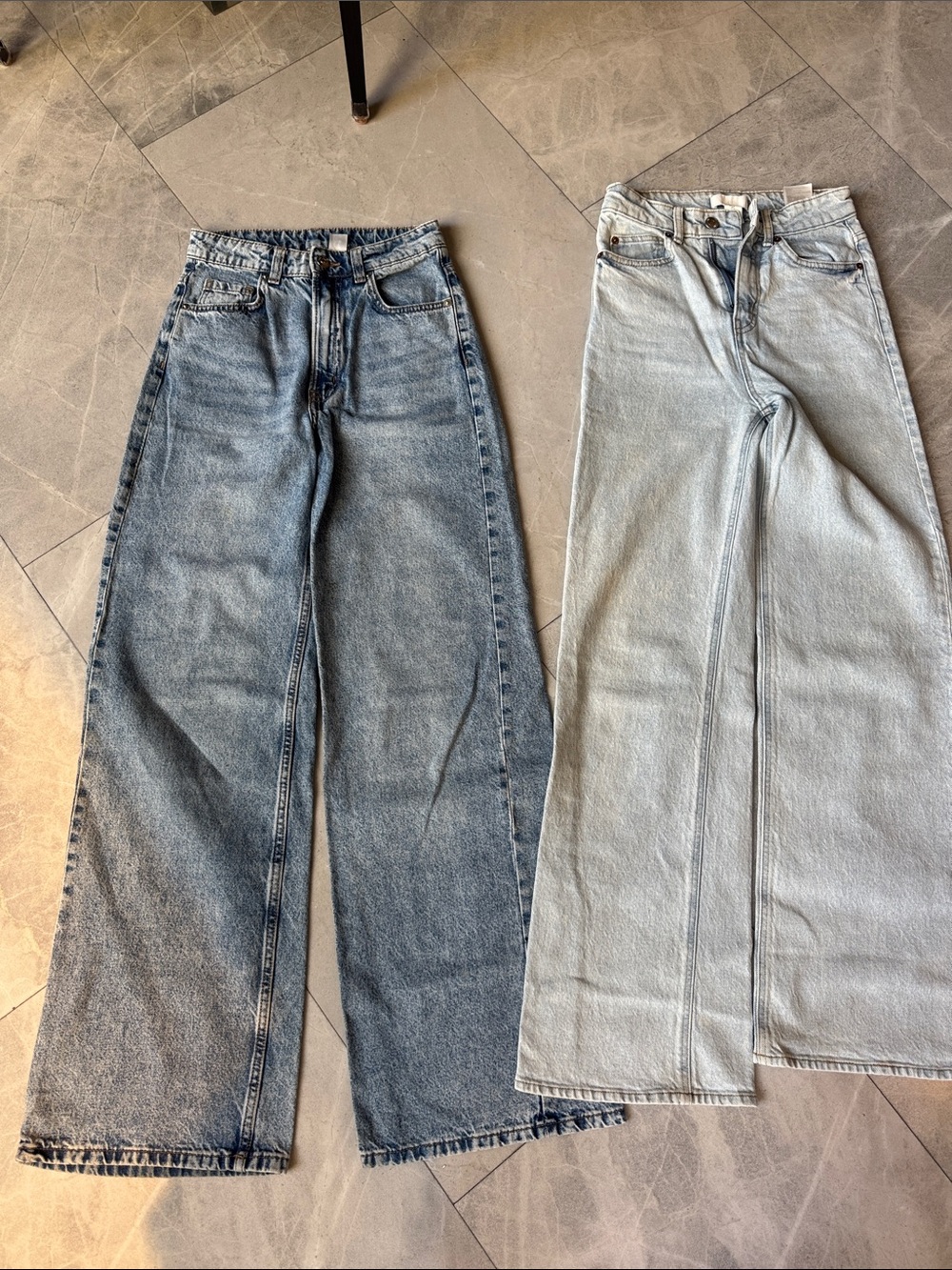 H&M 2 pairs of Classic Wide-Leg Women’s Jeans - Light and Medium Wash